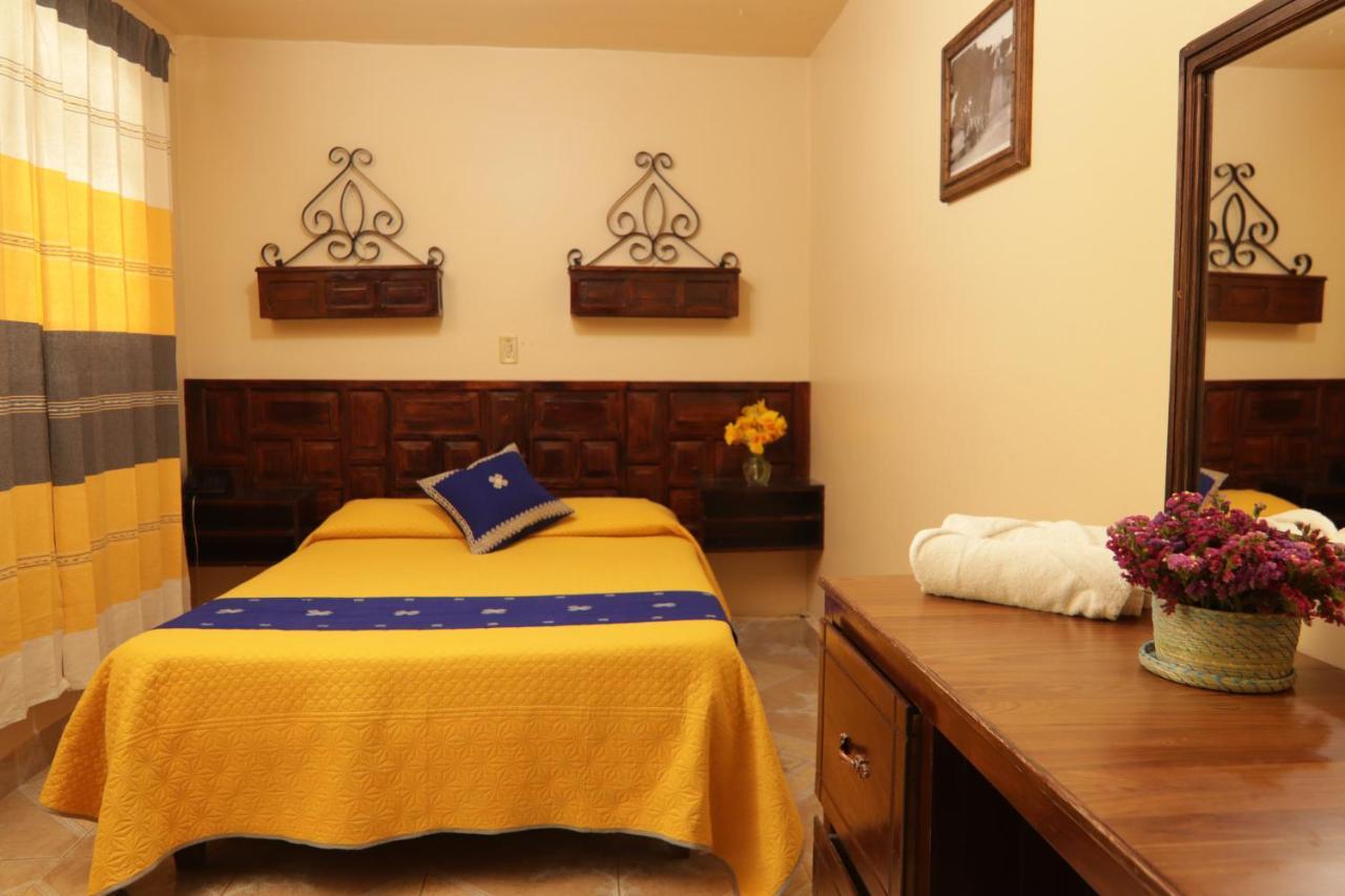 Hotel Palacio De Moctezuma San Cristóbal de Las Casas Екстериор снимка