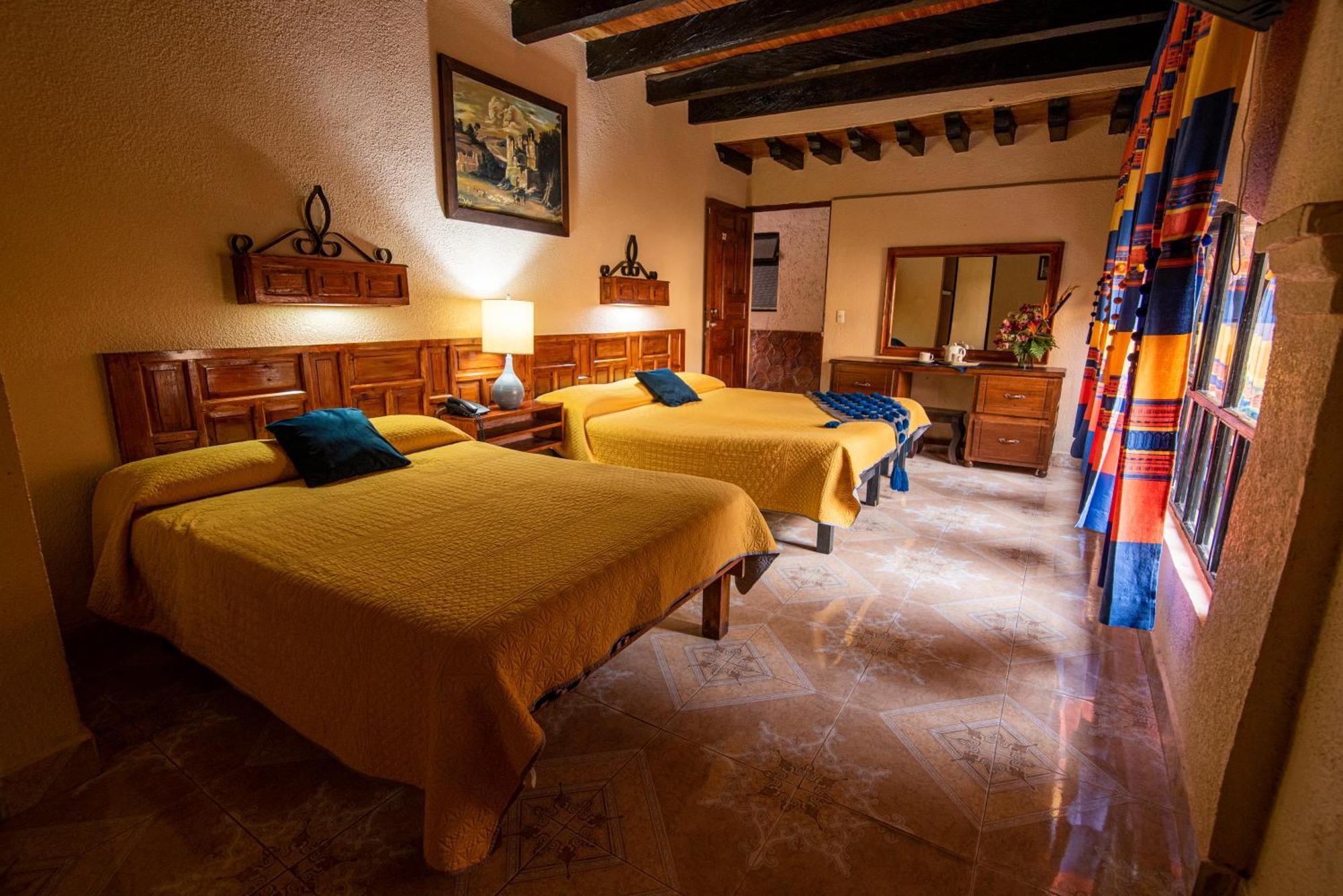 Hotel Palacio De Moctezuma San Cristóbal de Las Casas Екстериор снимка