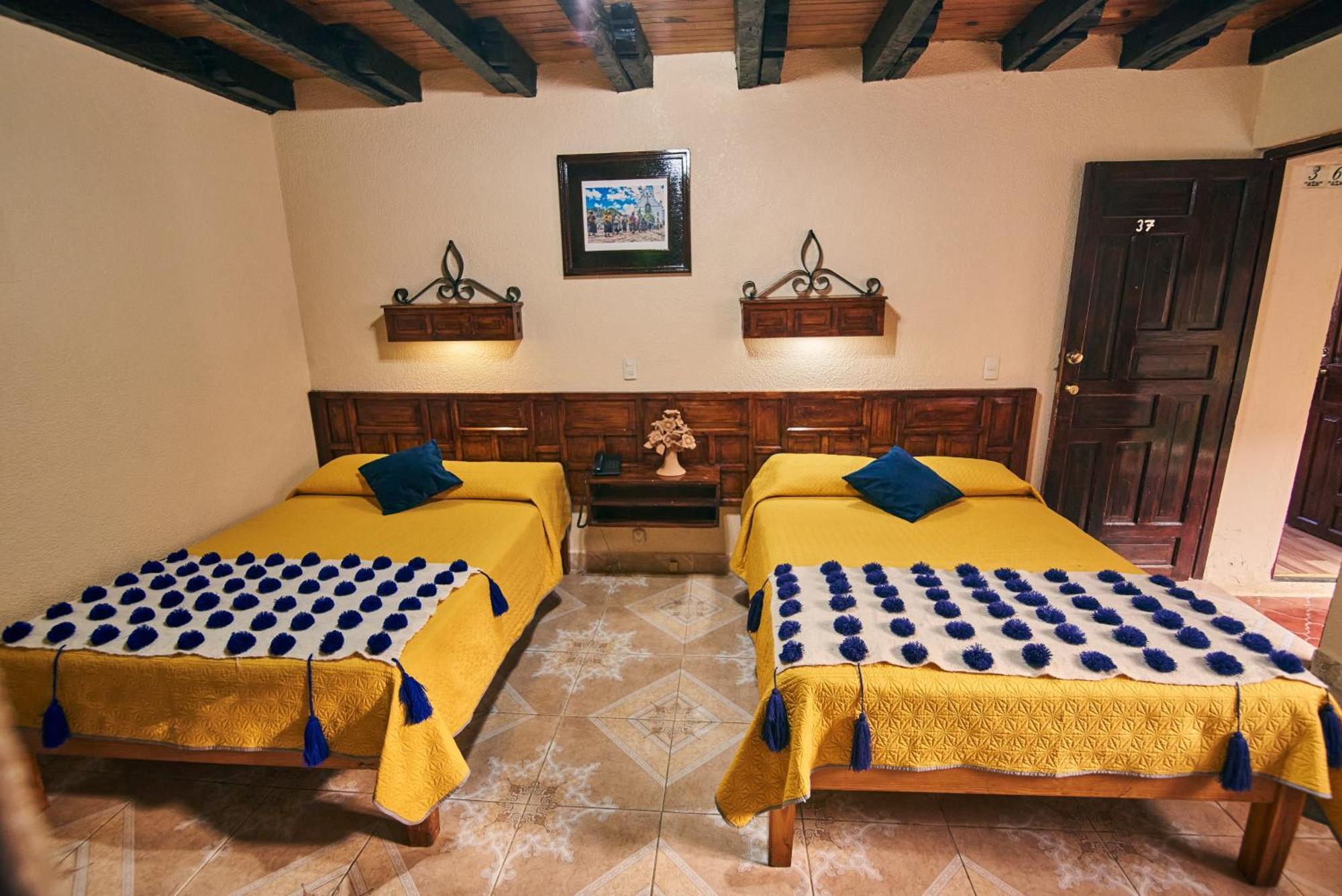 Hotel Palacio De Moctezuma San Cristóbal de Las Casas Екстериор снимка